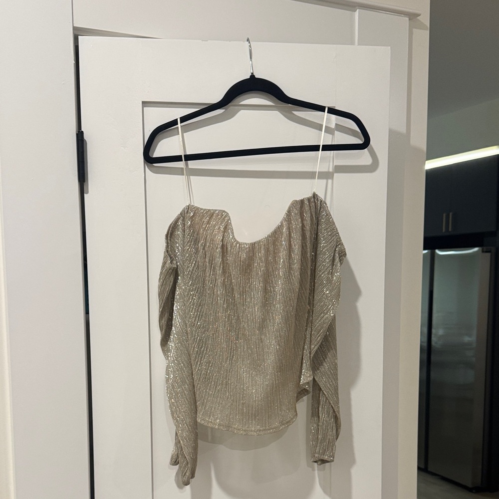 4SI3NNA Metallic Gold One-Shoulder Camisole with Spaghetti Strap